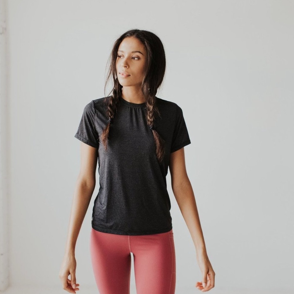Senita Tahoe Short Sleeve original in Slate size small